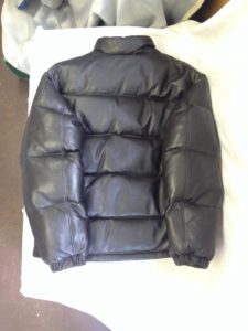 ２革ジャケット　傷　B　ソファー、鞄、バッグ、修理、張替、黒ずみ汚れ、クリーニング、色移り、擦り傷、染め直し